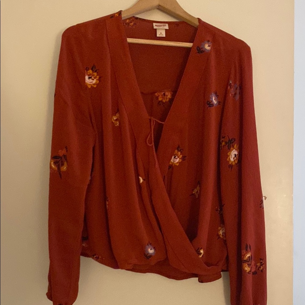 ❤️5 for 20.00 Mossimo Supply Co Red Wrap Blouse with Mandarin Collar